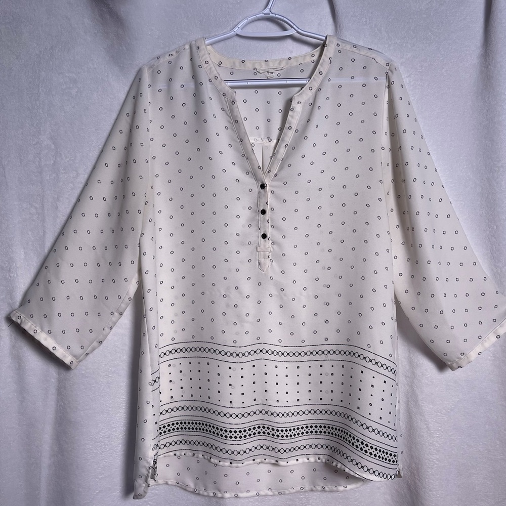 Maurices White with Blue Pattern Blouse
